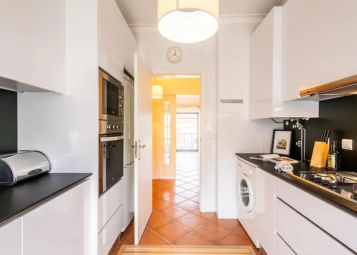 Junto A - By Smarthomes شقة ساو مارتينهو دو بورتو